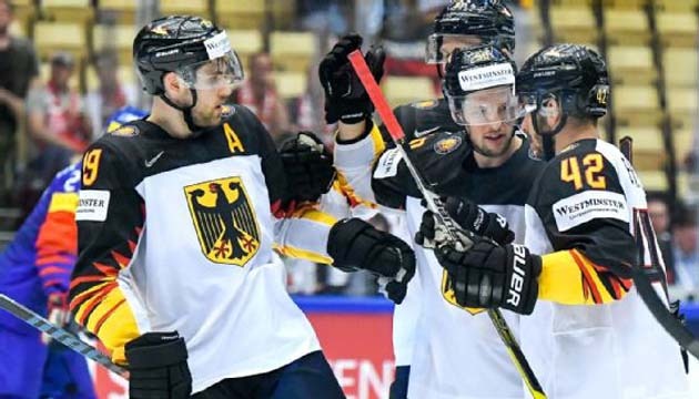 Host Denmark upset Finland 3
