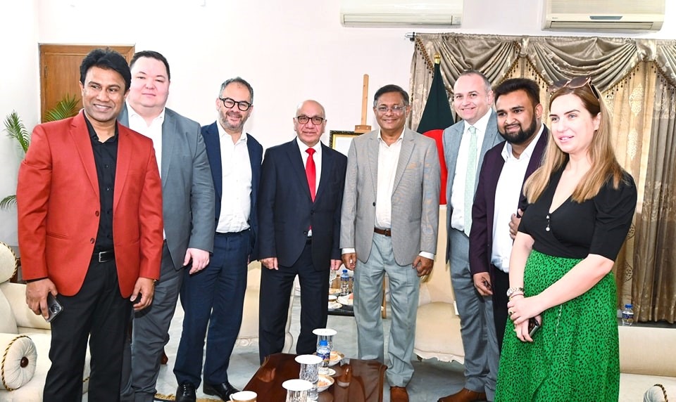 A-4-member-Cross-Party-Parliamentary-delegation-from-the-UK-pays-a-courtesy-call-on-Foreign-Minister-Dr.-Hasan-Mahmud