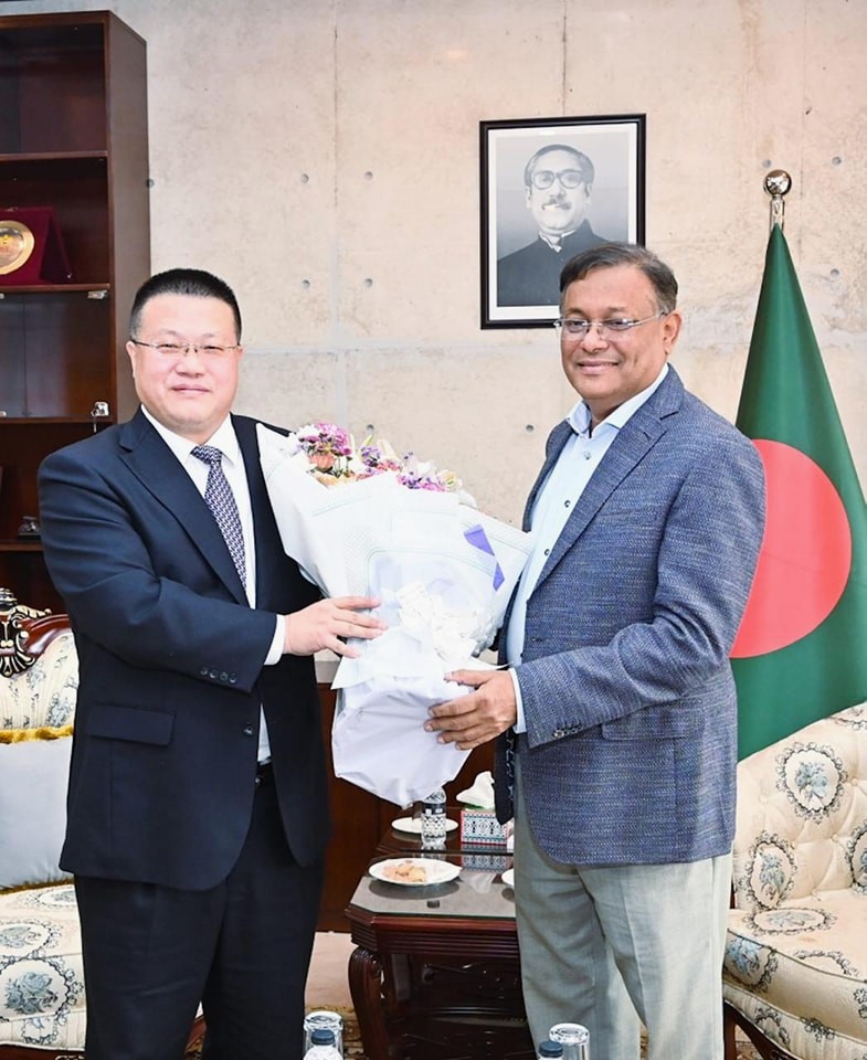 The-Ambassador-of-China-to-Bangladesh-Mr.-Yao-Wen-and-BD-Foreign-Minister-Dr.-Hasan-Mahmud